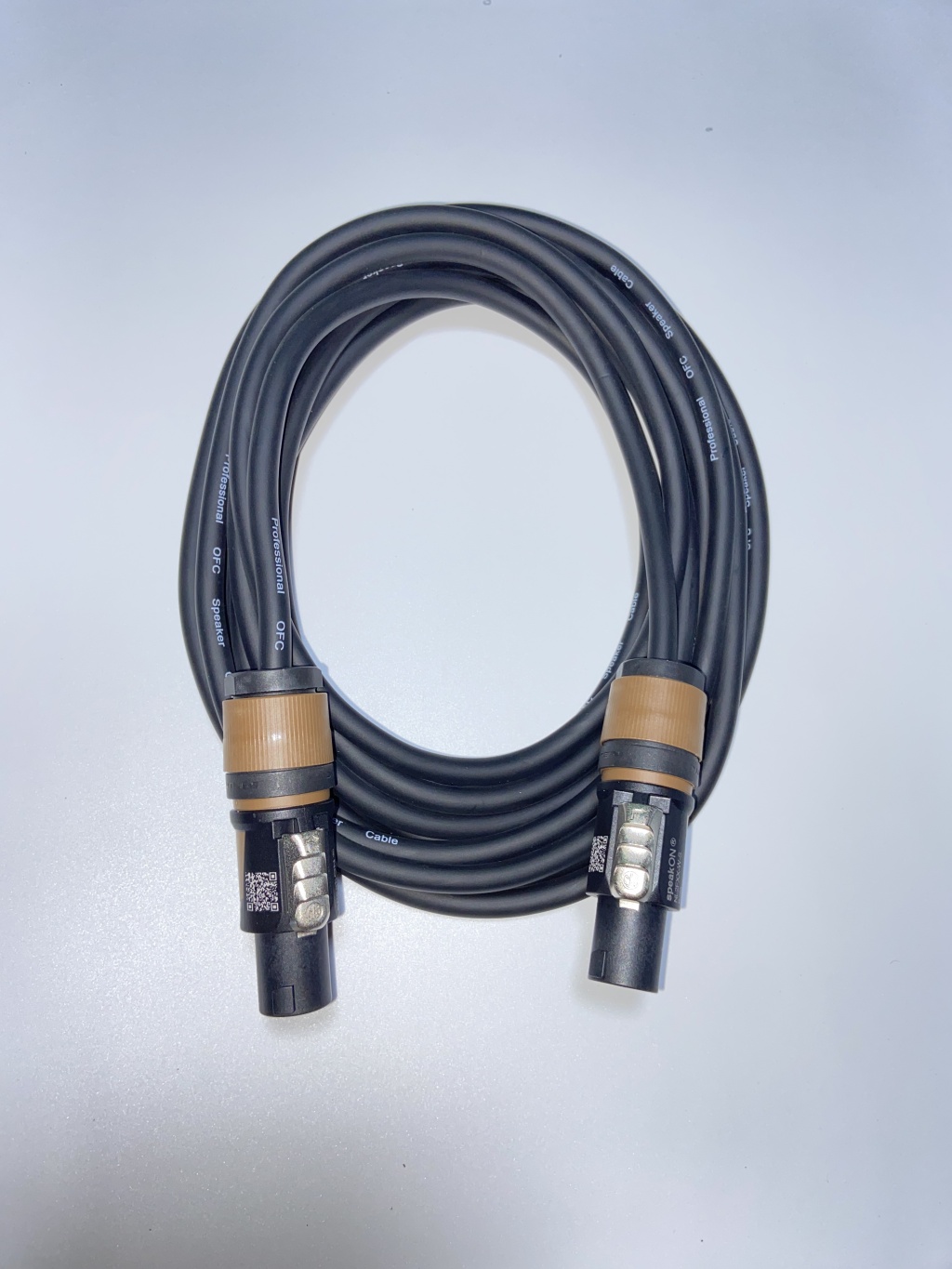 YES-SP001NE-5m Кабель акустический с разъёмами Neutrik Speakon