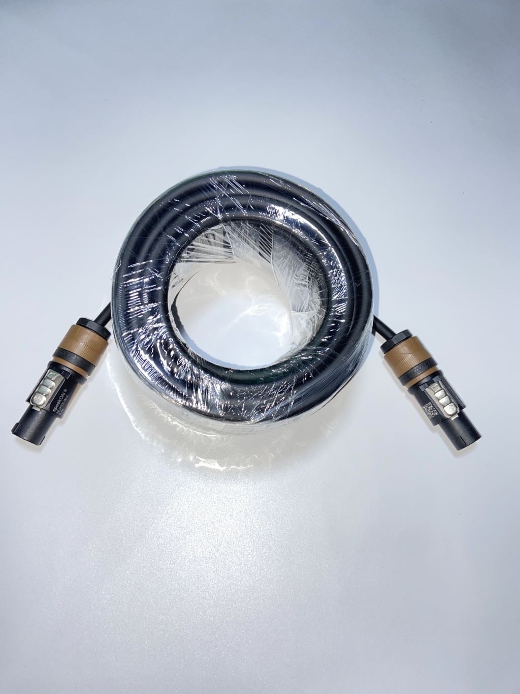 YES-SP001NE-10m Кабель акустический с разъёмами Neutrik Speakon