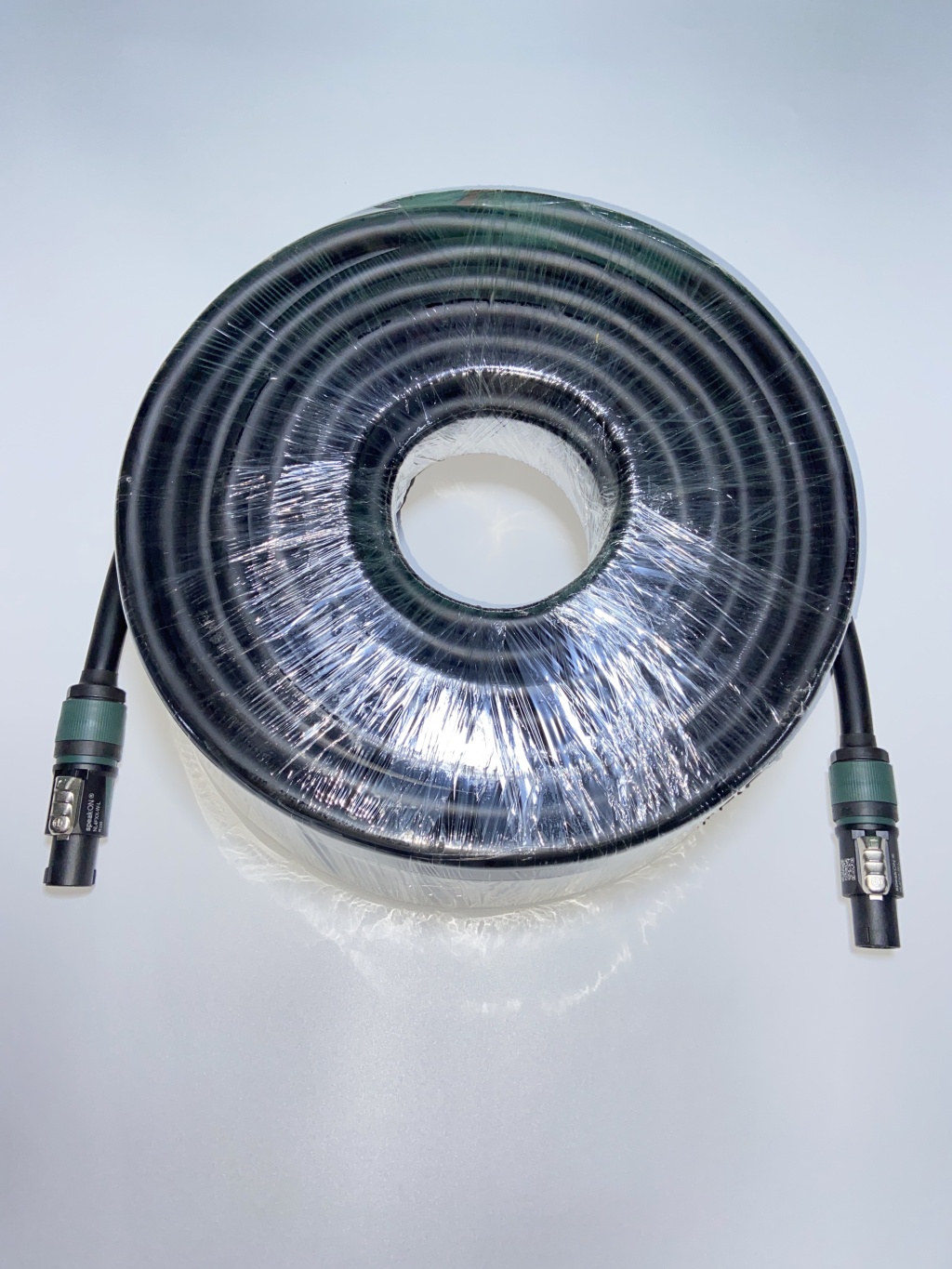 YES-SP002NE-30m Кабель акустический с разъёмами Neutrik Speakon
