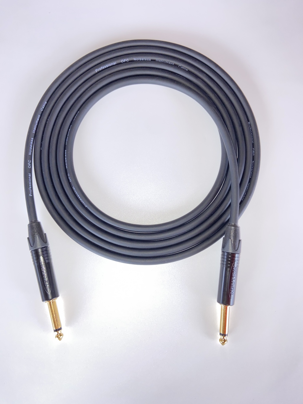 YES-IC001NE-3m Кабель инструментальный с разъёмами Neutrik
